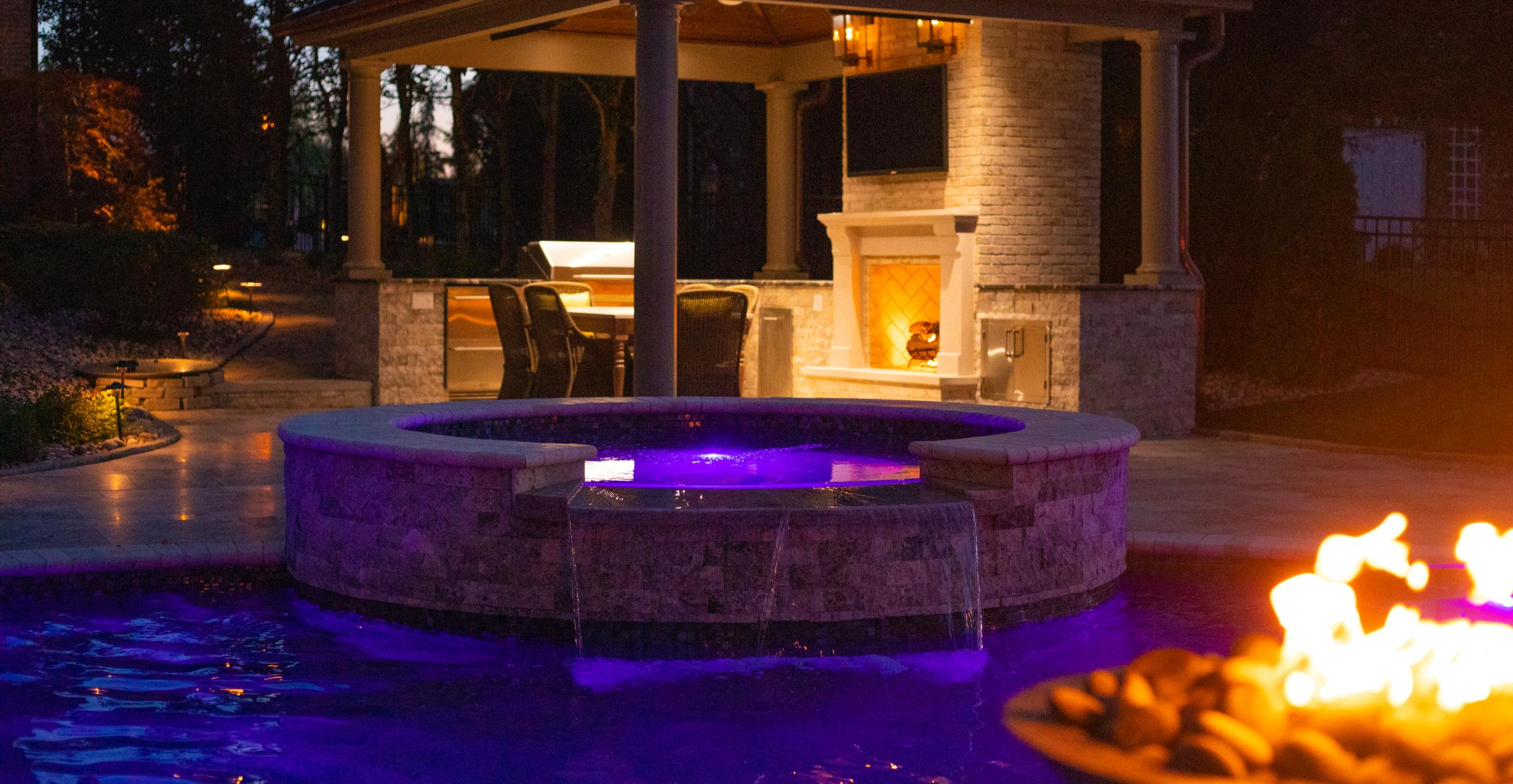 gunite vanishing edge pool